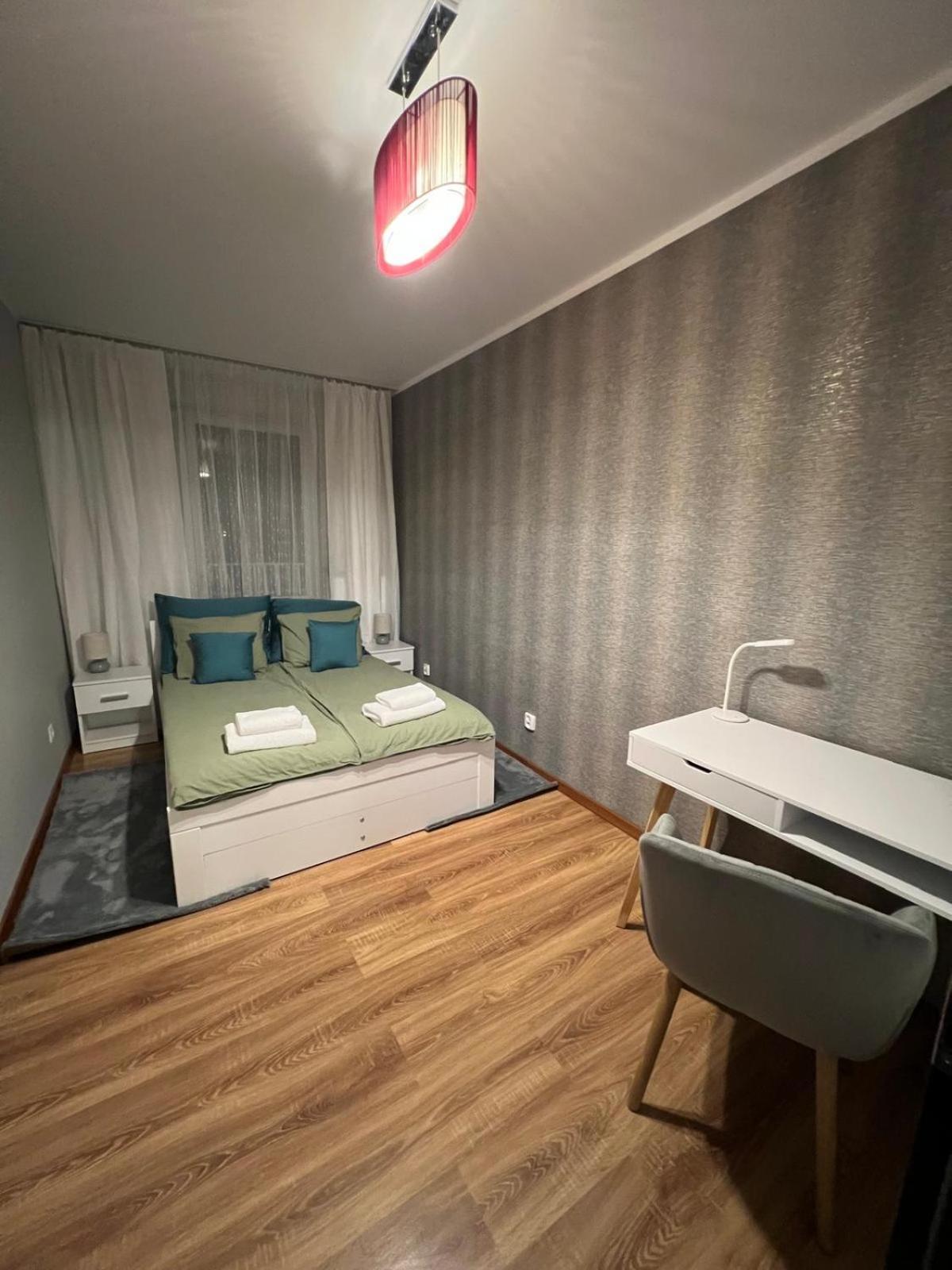 Rembertow Apartment *